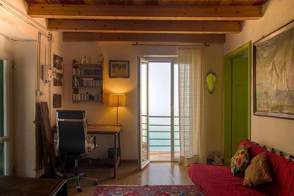 Amazing Flat At The Heart Of 5 Terre National Park Apartment Vernazza Exterior photo